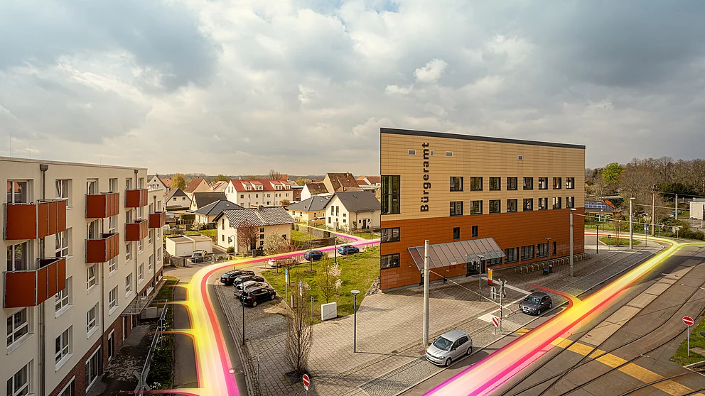 Das Bürgeramt von Schkeuditz mit einer grafisch angedeuteten Versorgung mit Highspeed Internet