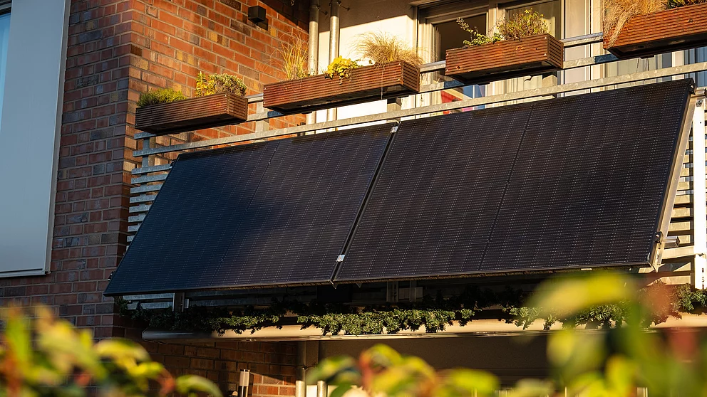 Balkonkraftwerk an einem Wohngebäude